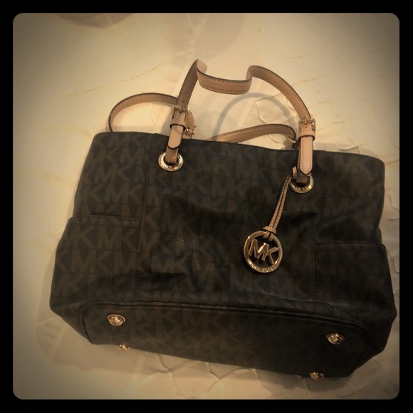 Michael kors bag - Picture 1 of 1